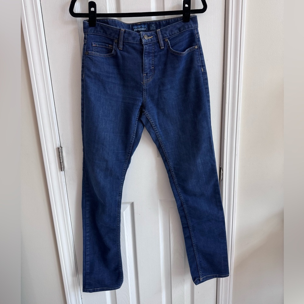 PATAGONIA Women’s Straight Leg Reg Rise Jeans Size 28